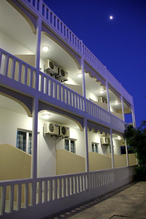 Hotel Ikaros อาร์คานเยโลส ภายนอก รูปภาพ
