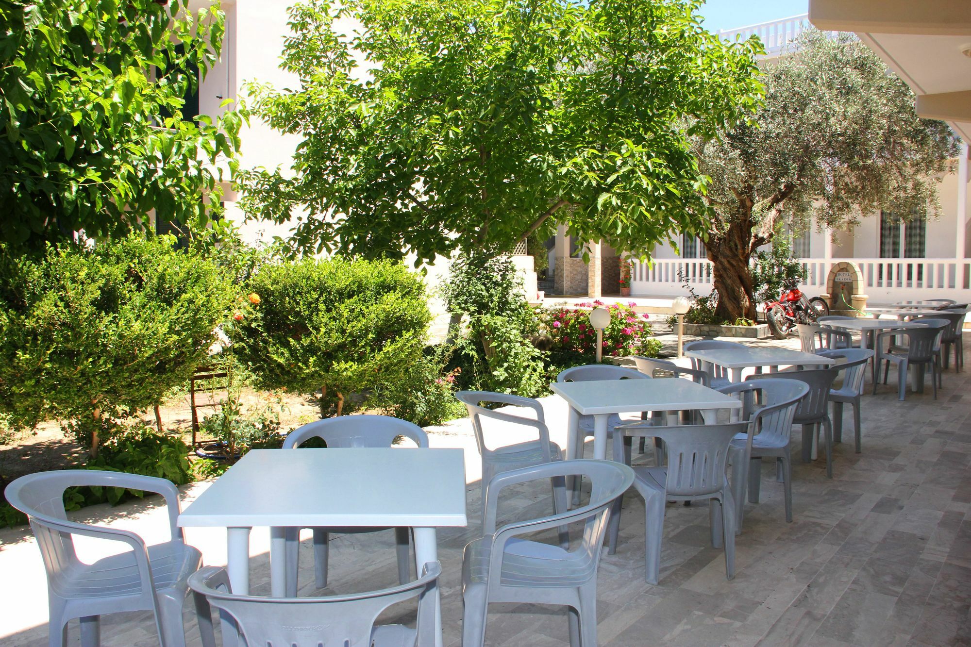Hotel Ikaros อาร์คานเยโลส ภายนอก รูปภาพ