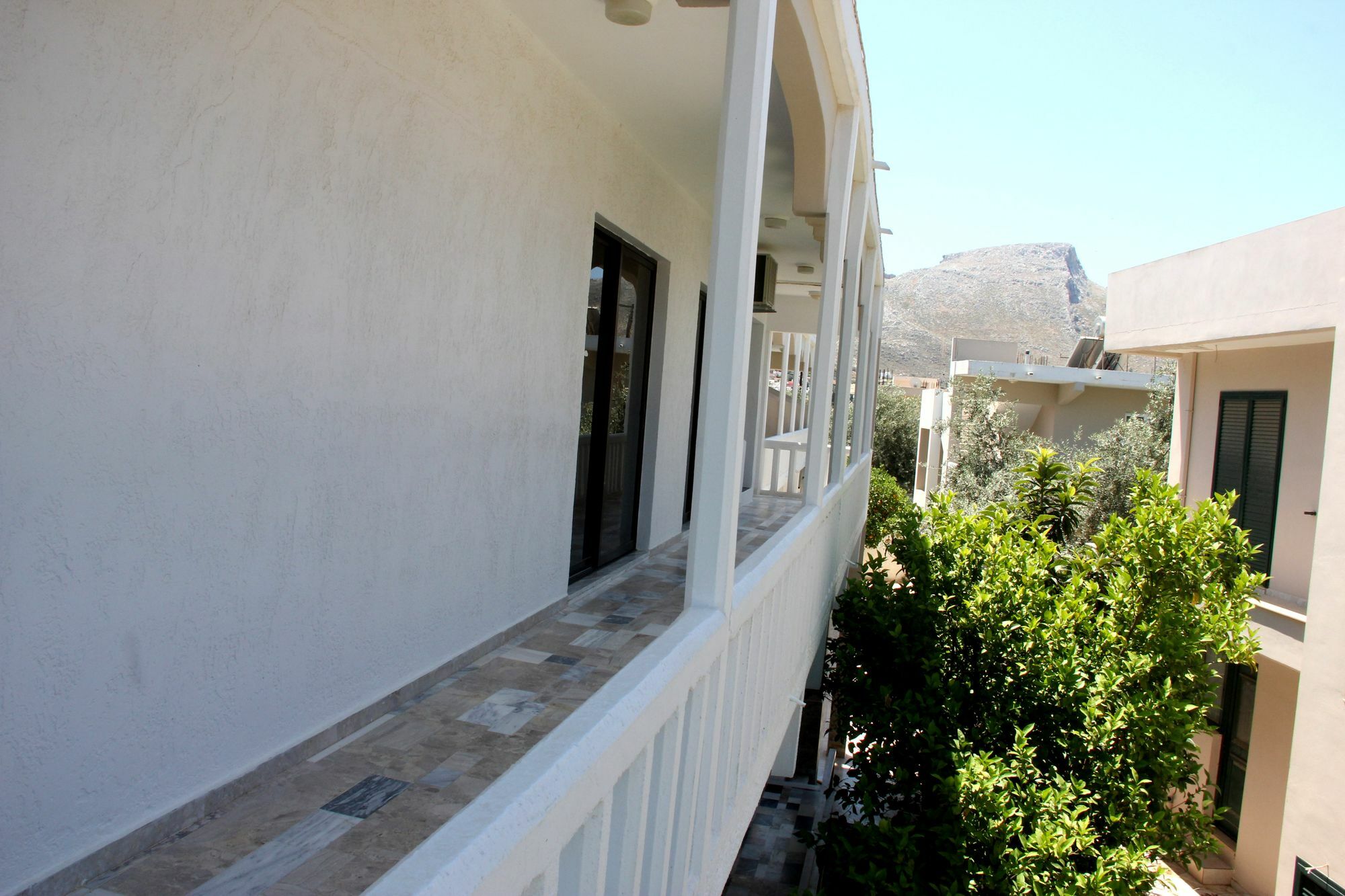 Hotel Ikaros อาร์คานเยโลส ภายนอก รูปภาพ